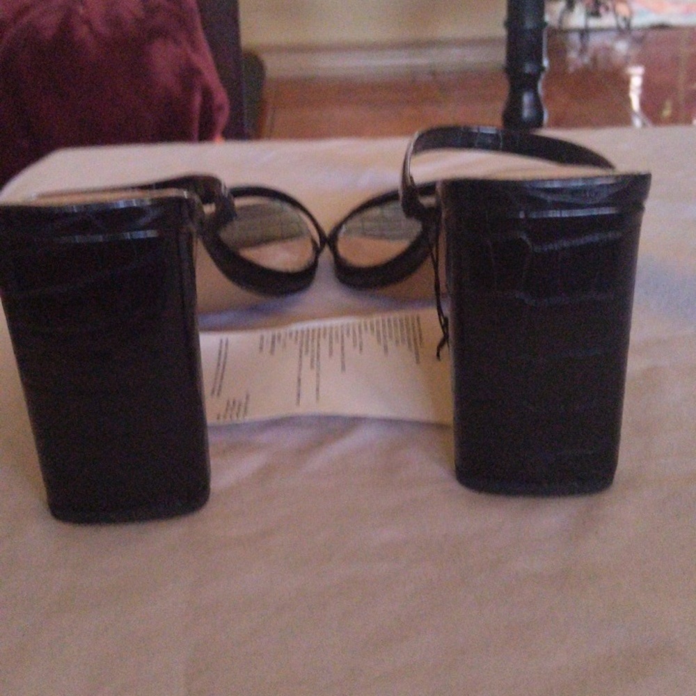 NWOT Black Strappy Women's Heels - Picture 2 of 9